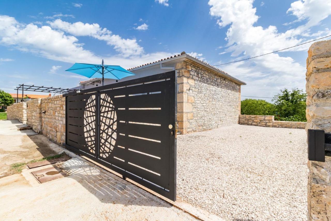 House Imela Villa Barban Exterior photo